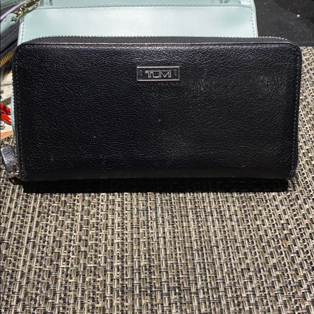 Tumi zip around wallet black leather